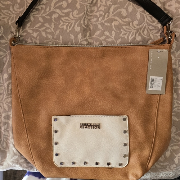 Kenneth Cole Reaction purse - Picture 1 of 5
